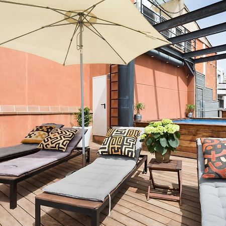 My Space Emirates - Fully Equipped Apartments Near The Beach With Shared Pool バルセロナ エクステリア 写真