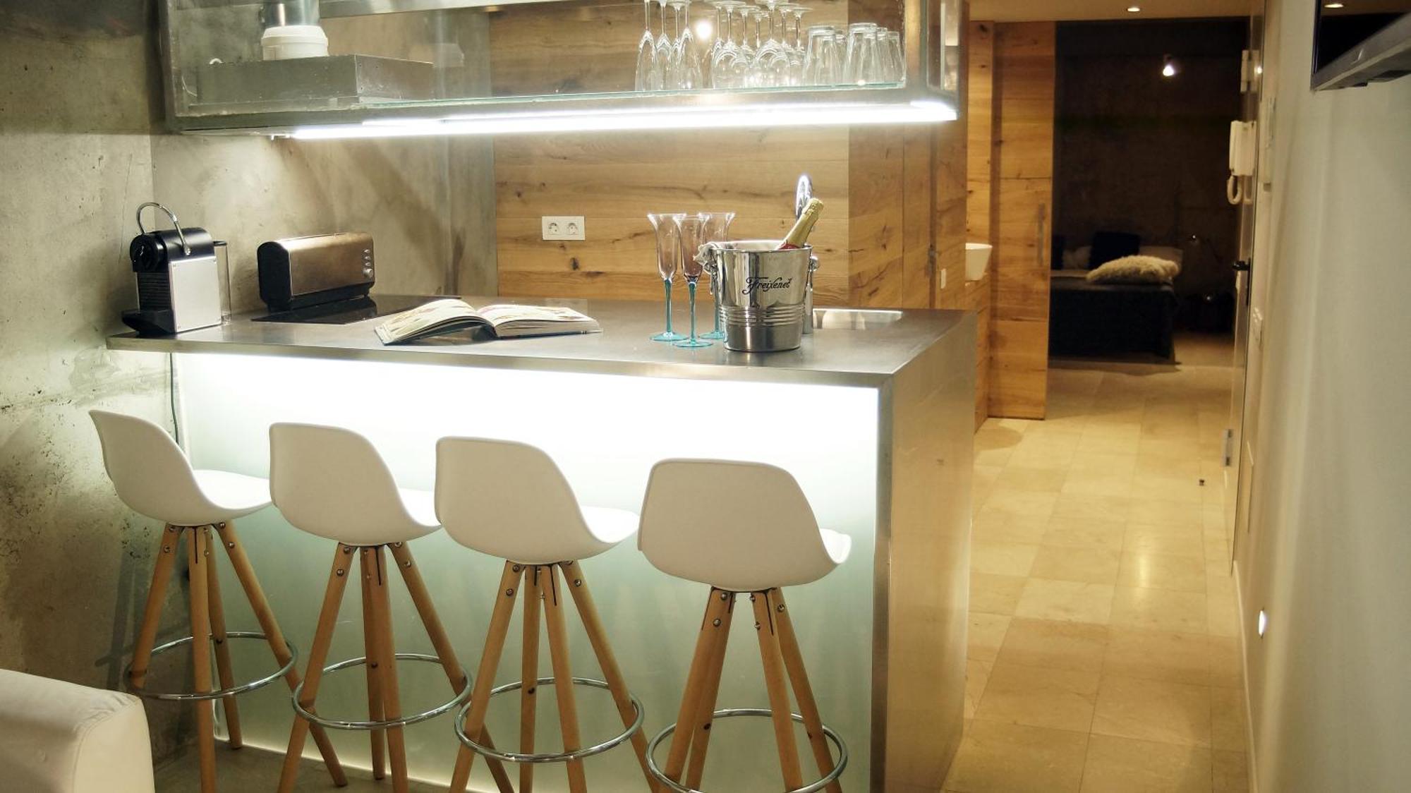 My Space Emirates - Fully Equipped Apartments Near The Beach With Shared Pool バルセロナ 部屋 写真