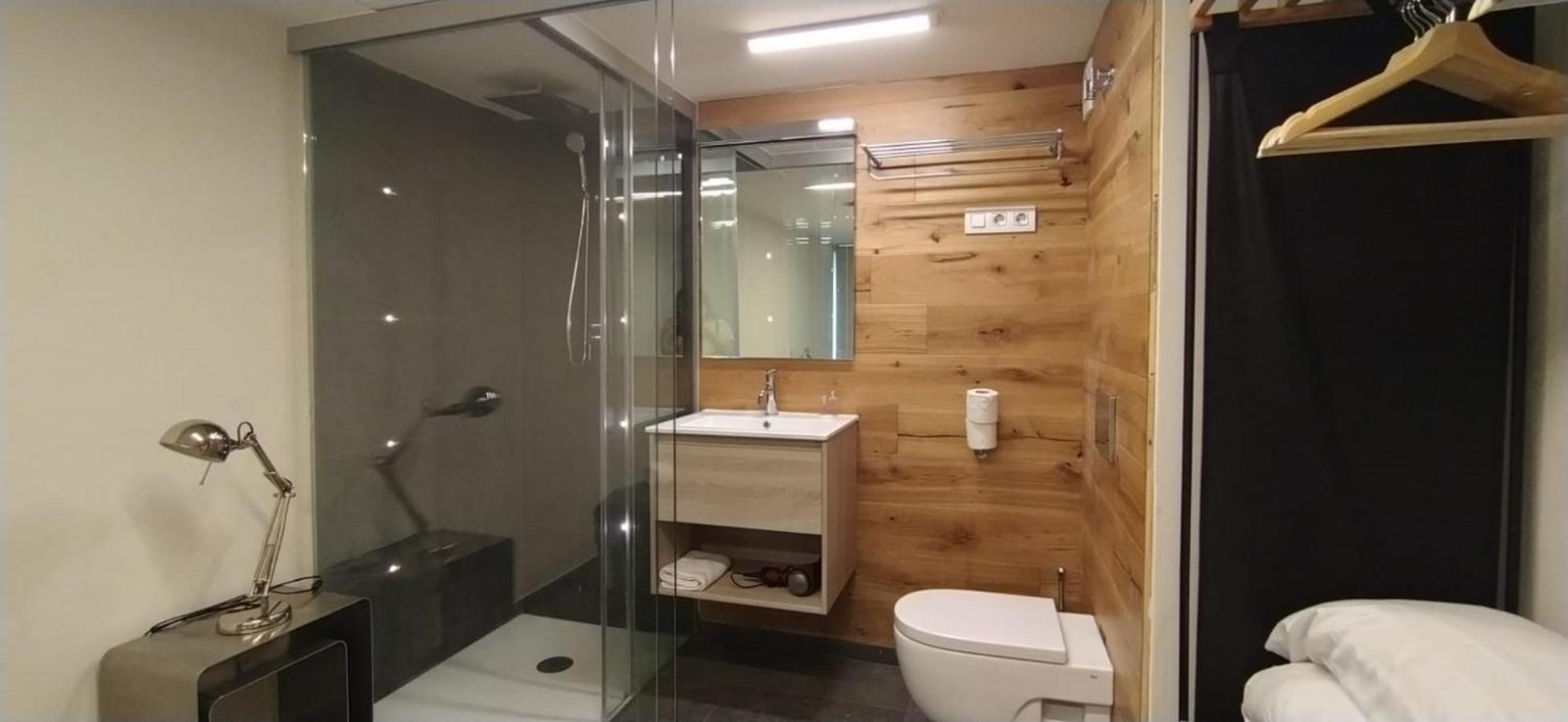 My Space Emirates - Fully Equipped Apartments Near The Beach With Shared Pool バルセロナ 部屋 写真