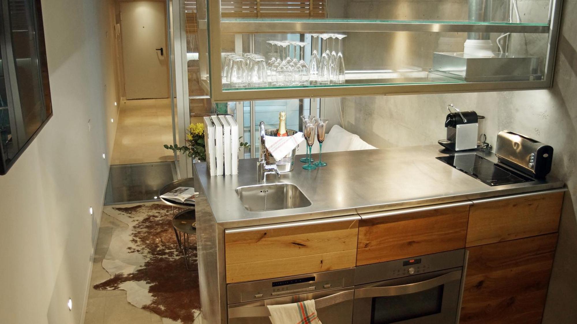 My Space Emirates - Fully Equipped Apartments Near The Beach With Shared Pool バルセロナ 部屋 写真