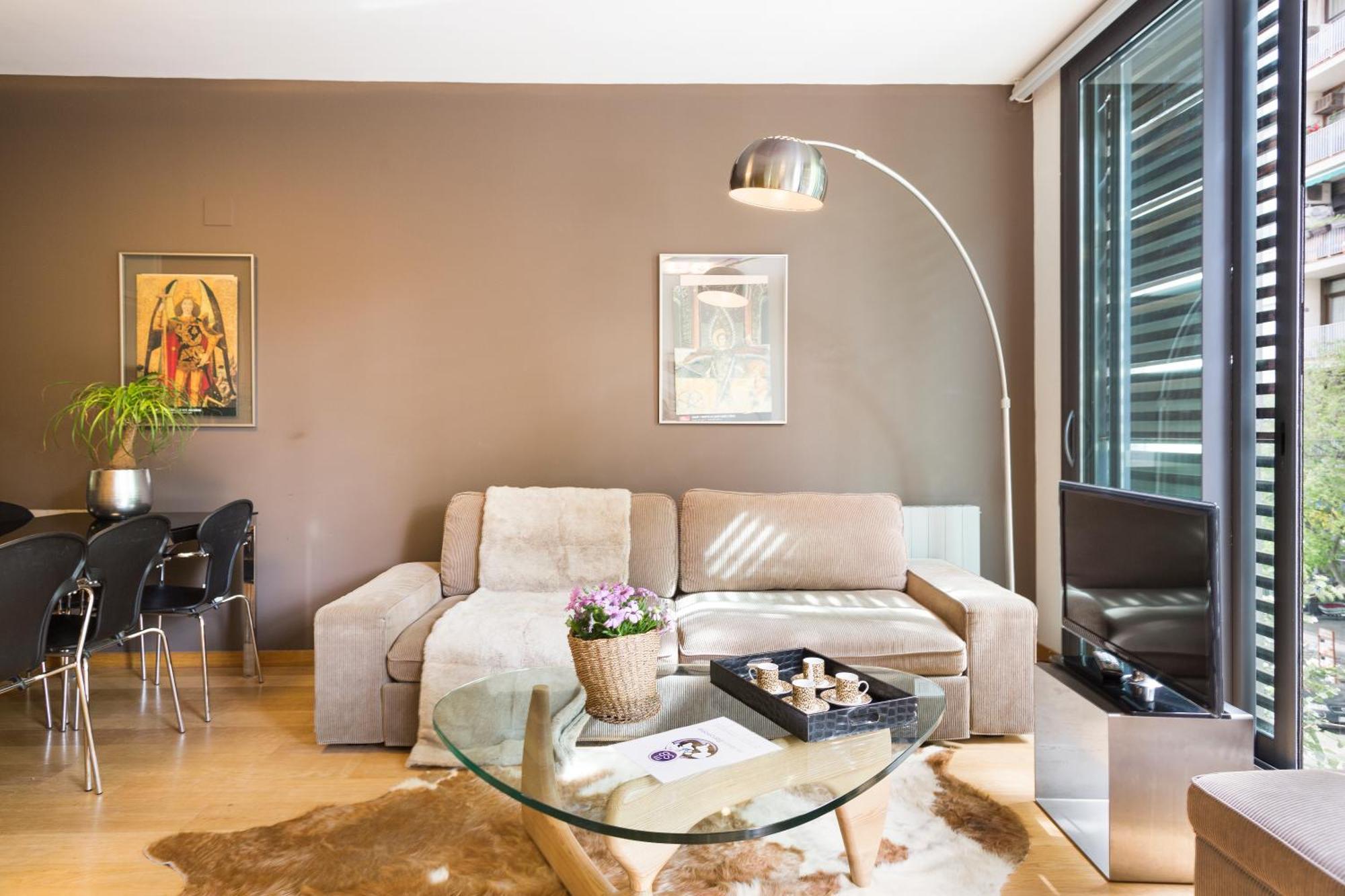 My Space Emirates - Fully Equipped Apartments Near The Beach With Shared Pool バルセロナ エクステリア 写真