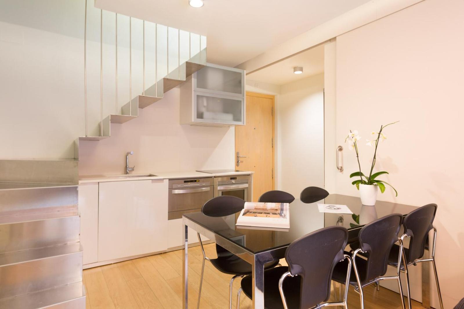 My Space Emirates - Fully Equipped Apartments Near The Beach With Shared Pool バルセロナ エクステリア 写真